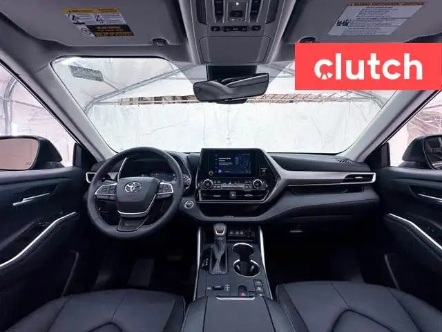 2024 Toyota Highlander Hybrid XLE AWD w/ Apple CarPlay, Heated F in Cars & Trucks in Ottawa - Image 14