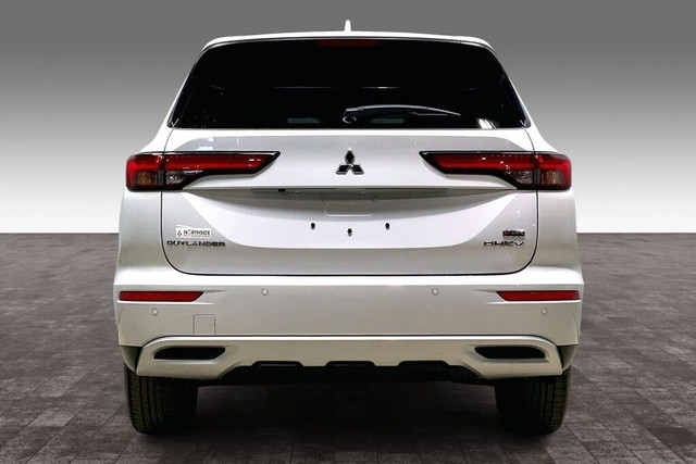 2025 Mitsubishi Outlander Phev SE S-AWC in Cars & Trucks in Edmonton - Image 4