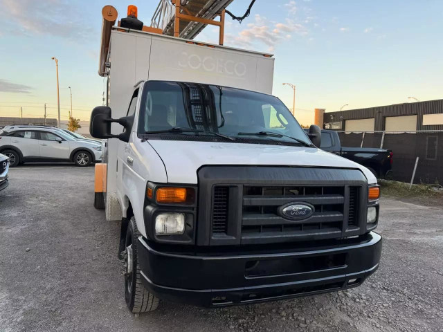 2010 FORD Econoline E450 NACELLE dans Autos et camions  à Laval/Rive Nord - Image 2