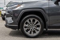 Nouvel Arrivage! La Toyota RAV4 XLE 2023 automatique est un VUS compact polyvalent, idéal pour les c... (image 6)