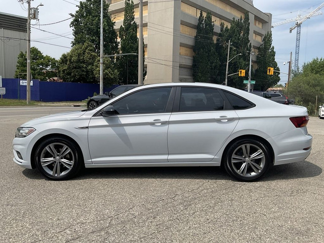 2019 Volkswagen Jetta Highline - R-LINE! LTHR! BACK-UP CAM! BSM! in Cars & Trucks in Kitchener / Waterloo - Image 4