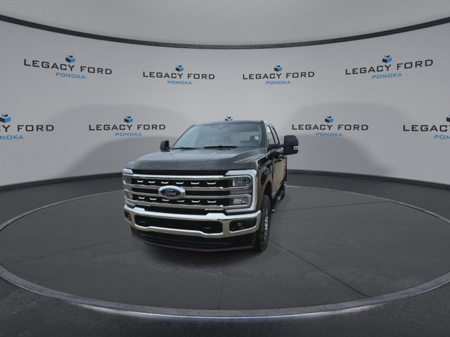 2025 Ford F-350 Super Duty LARIAT - Moonroof in Cars & Trucks in Edmonton - Image 3