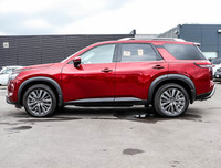 Recent Arrival! Odometer is 3919 kilometers below market average! Nissan Company Demo, Premium Pkg,... (image 4)