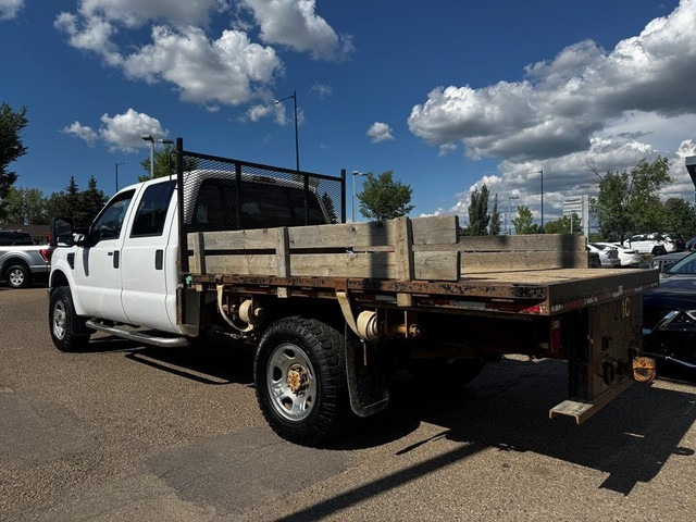 2009 Ford Super Duty F-350 SRW XLT ONLY 93K - 4WD Crew Cab - 8 F in Cars & Trucks in Edmonton - Image 2