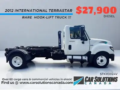 (STK#3924V) RARE INTERNATIONAL TERRASTAR WITH HOOK-LIFT ( STELLAR 84-10 FLEX36/16,000 LBS CAPACITY )...