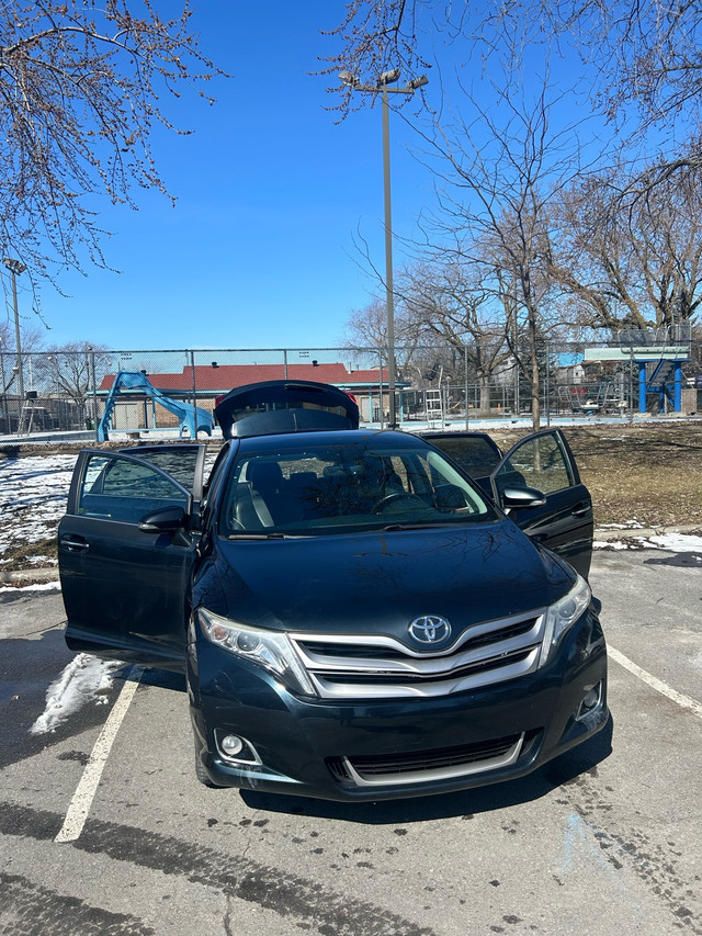 2014 Toyota Venza Limited in Cars & Trucks in City of Montréal - Image 2