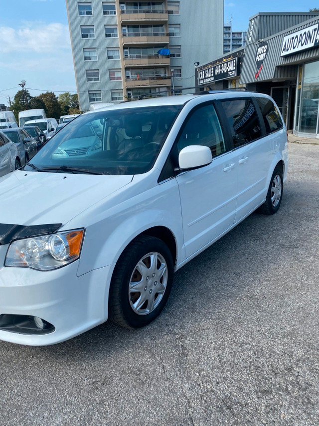 2016 Dodge Grand Caravan 4dr Wgn SXT Premium Plus in Cars & Trucks in City of Toronto - Image 2