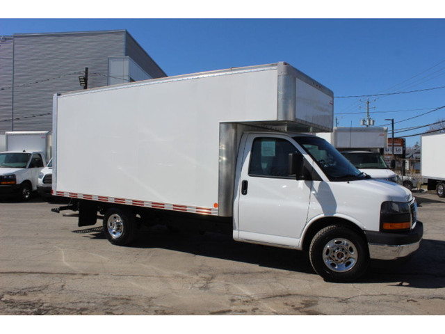 2019 GMC Savana CUBE 14 PIEDS DECK 6.0 LITRES 95.000 KM GARANTIE in Cars & Trucks in Laval / North Shore - Image 4