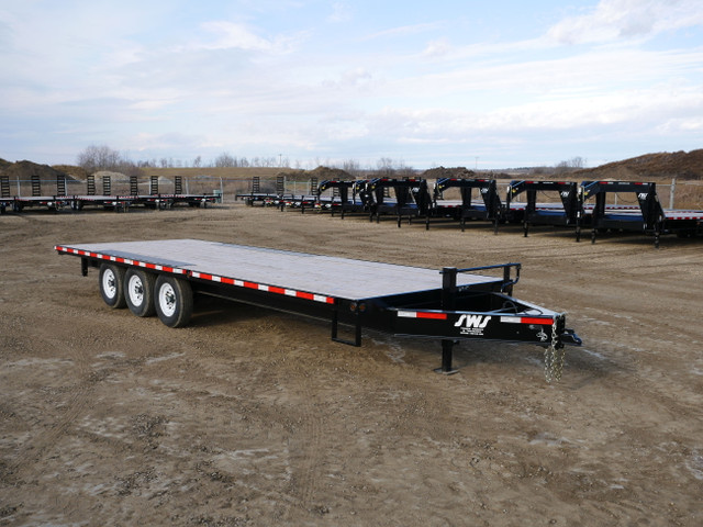 2024 SWS 26' DOW Trailer w/ Pull Out Ramps (3) 7K Axles in Heavy Equipment in Edmonton - Image 4