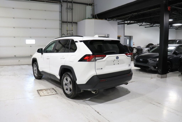 2024 Toyota RAV4 XLE hybride in Cars & Trucks in Laval / North Shore - Image 2