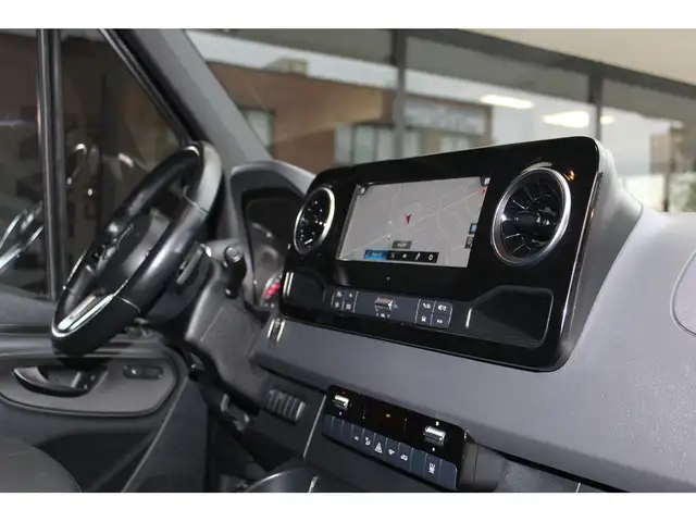 2021 Mercedes-Benz Sprinter Cargo Van \"4X4\" - \"3.0L DIESEL\"  in Cars & Trucks in City of Toronto - Image 4