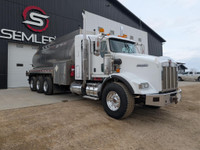 1 Owner!! 2007 Kenworth T800 Tri Drive Tanker Truck LAZER INOX TC407 Stainless 22,000L KMS: 615,008... (image 4)