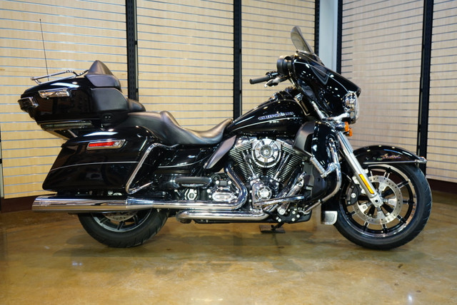 2014 Harley-Davidson Ultra Limited in Touring in Medicine Hat - Image 2