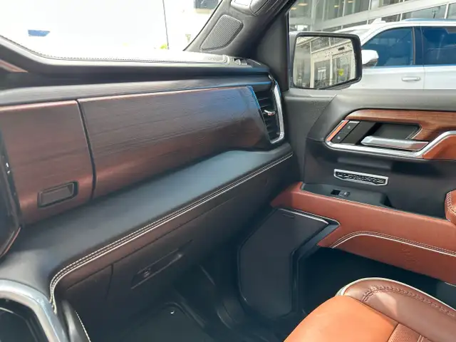 2023 GMC Sierra 1500 Denali Ultimate in Cars & Trucks in Markham / York Region - Image 23