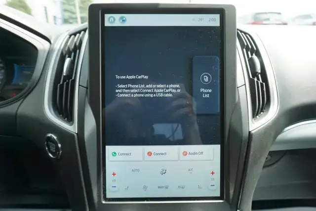 2022 Ford Edge in Cars & Trucks in Oakville / Halton Region - Image 25