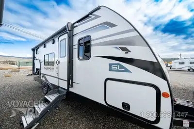 Located in Winfield, BC Call or Text 250-766-4607 Voyager RV Centre 1-800-668-1447 Ducted Air Condit...