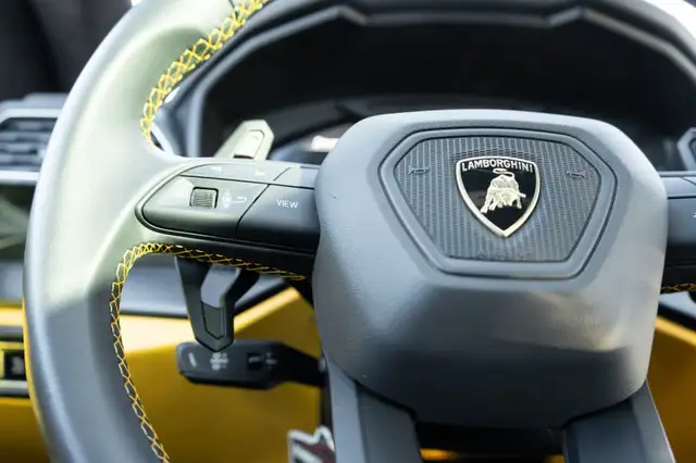 2023 Lamborghini Urus S in Cars & Trucks in Mississauga / Peel Region - Image 10
