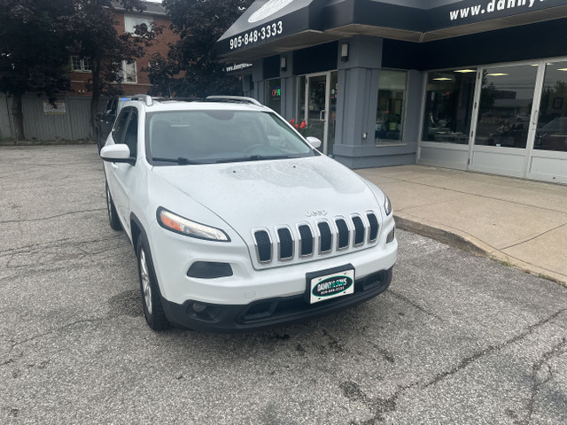 2014 Jeep Cherokee 4dr North in Cars & Trucks in Mississauga / Peel Region - Image 2