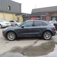 Check out this sleek /ONE OWNER 30 DEALER SERVICES AT PFAFF PORSCHE /2017 Porsche Macan S! With its... (image 6)