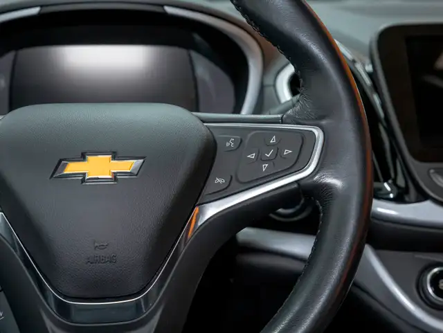 2018 Chevrolet Volt LT *CUIR* SIEGES CHAUFF *CARPLAY GR CONFIANC in Cars & Trucks in Laurentides - Image 16