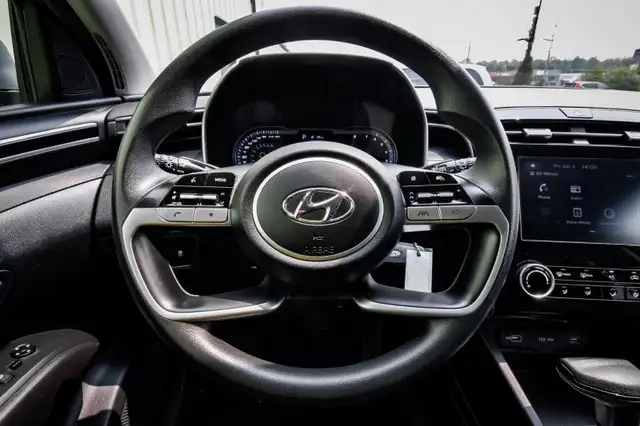 2022 Hyundai Tucson Essential • HEATED SEATS • CP/AA • REAR CAM in Cars & Trucks in Cornwall - Image 17