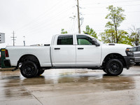 QUICK ORDER PACKAGE 2UA -inc: Engine: 6.4L V8 HEMI HD Transmission: 8-Speed Automatic,BRIGHT WHITE,R... (image 8)