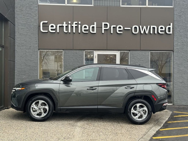  2022 Hyundai Tucson PREFERRED w/ AWD / BLIND SPOT DETECTION / L in Cars & Trucks in Calgary