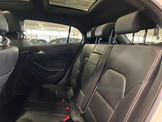 2019 Mercedes-Benz GLA GLA250|4MATIC|NAV|LEATHER|ALLOYS|BACKUPCA in Cars & Trucks in City of Toronto - Image 9
