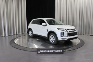 2025 Mitsubishi RVR ES