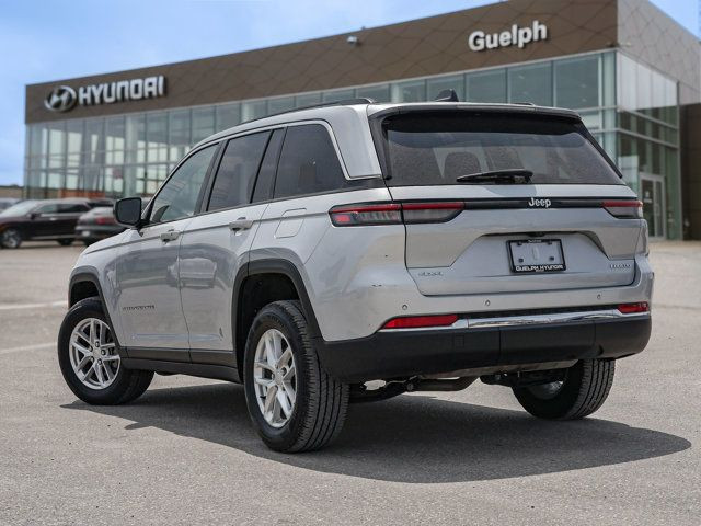 2023 Jeep Grand Cherokee Laredo | Heated Steering Wheel in Cars & Trucks in Guelph - Image 4