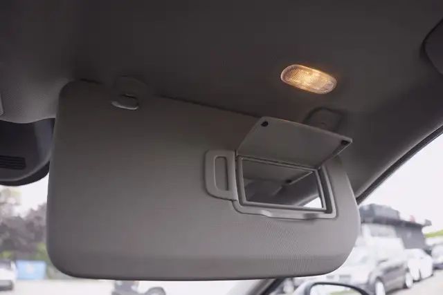 2021 Nissan Rogue SV AWD, Panoramic roof, Electric Seats, Apple  in Cars & Trucks in Mississauga / Peel Region - Image 32