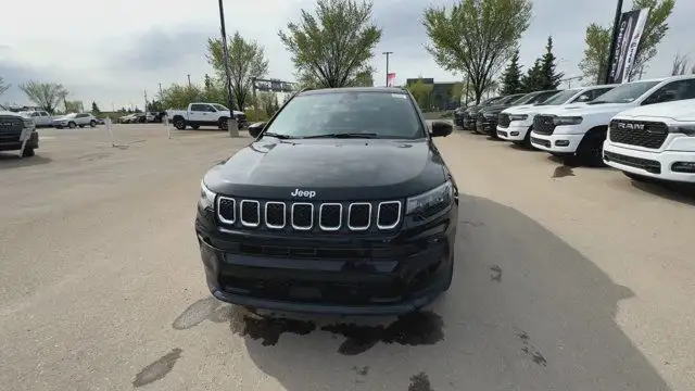 2024 Jeep Compass North | Sunroof | Apple CarPlay in Cars & Trucks in Edmonton - Image 4