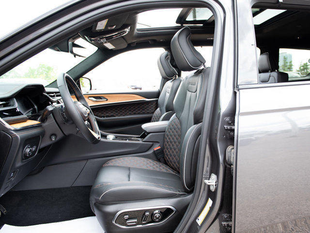 2024 Jeep Grand Cherokee L Summit Reserve in Cars & Trucks in Calgary - Image 2