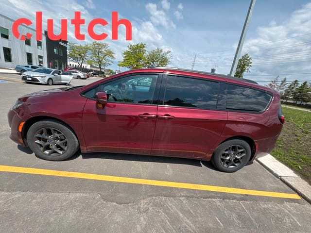 2019 Chrysler Pacifica Limited w/ Apple CarPlay, Heated Front Se in Cars & Trucks in Bedford