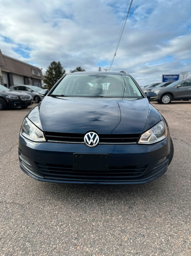 2017 Volkswagen GOLF SPORTWAGEN 4Motion in Cars & Trucks in Pembroke - Image 3