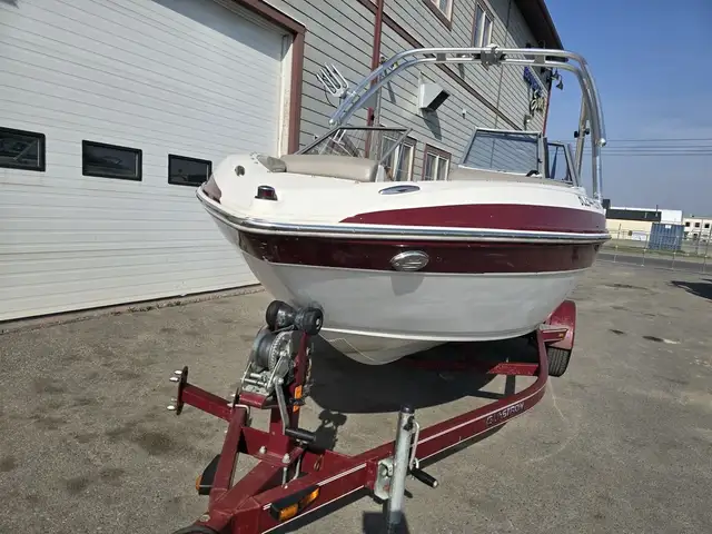 2010 Glastron GLS 195 FINANCING AVAILABLE in Powerboats & Motorboats in Saskatoon - Image 4