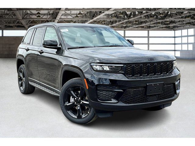 2025 Jeep Grand Cherokee Altitude in Cars & Trucks in Mississauga / Peel Region - Image 2