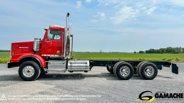 2013 WESTERN STAR 4900SA DAY CAB & CHASSIS FRAME in Heavy Trucks in Chilliwack - Image 16
