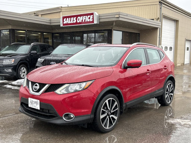  2017 Nissan Qashqai SL AWD/ROOF/LEATHER/NAV CALL NAPANEE 613-35 in Cars & Trucks in Belleville