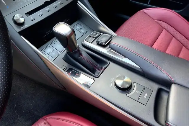 2020 Lexus Is 300 F SPORT 2 in Cars & Trucks in Strathcona County - Image 16