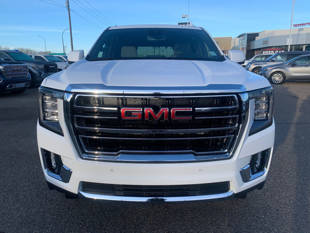 2024 GMC Yukon SLT CHROME MOULDINGS | HD SURROUND VISION | PO... in Cars & Trucks in Medicine Hat - Image 2