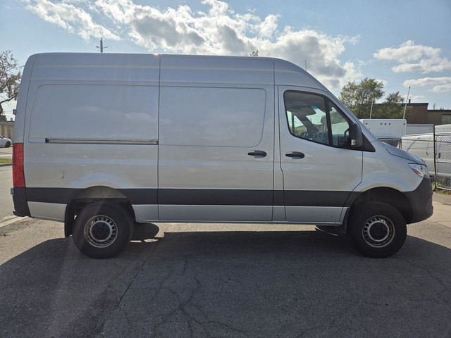 2021 Mercedes-Benz Sprinter Cargo Van 144WB - High Roof 4x4 3.0L in Cars & Trucks in City of Toronto - Image 3