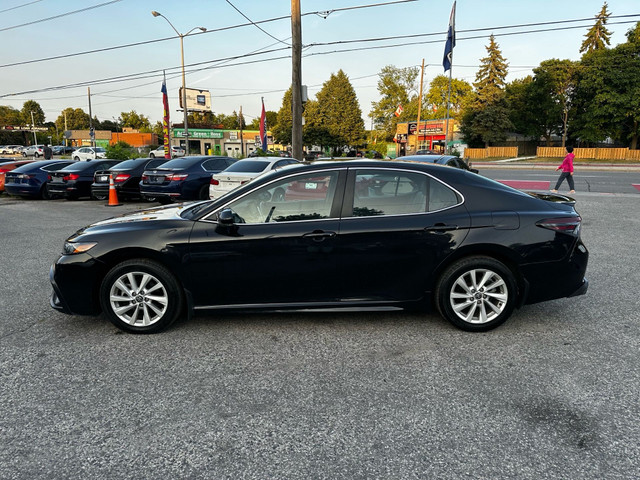 2022 Toyota Camry SE | Leather | AppleCarplay in Cars & Trucks in City of Toronto - Image 3