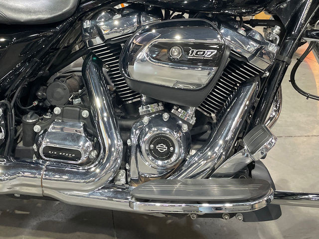 2017 Harley-Davidson FLHXS - Street Glide Special in Sport Touring in Calgary - Image 3