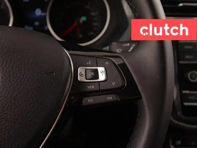 2020 Volkswagen Tiguan Comfortline AWD w/ Apple CarPlay & Androi in Cars & Trucks in Bedford - Image 28