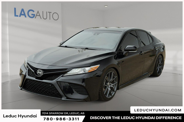 2018 Toyota Camry XSE Moonroof, Sport-tuned front and rear suspe in Cars & Trucks in Edmonton - Image 2