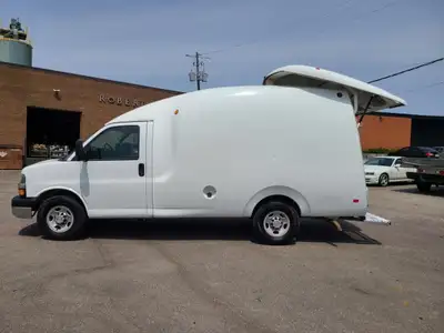 2012 Chevrolet Express Commercial Cutaway UNICELL BUBBLE VAN-2 T