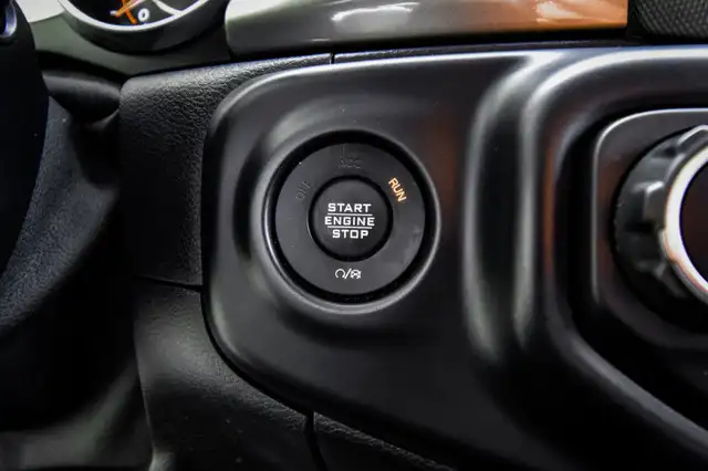 2020 Jeep Wrangler Unlimited Sahara • HEATED SEATS/STEERING • NA in Cars & Trucks in Kingston - Image 31