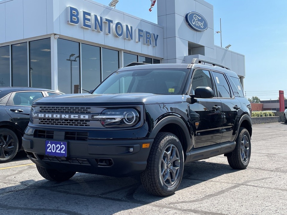  2022 Ford Bronco Sport Badlands 2.0L ECOBOOST ENGINE 400A PACKAGE CO-PILOT 360 LEATHER SEATING PREM