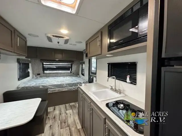 2023 KZ Sportsmen Classic 180BH in Travel Trailers & Campers in Truro - Image 14